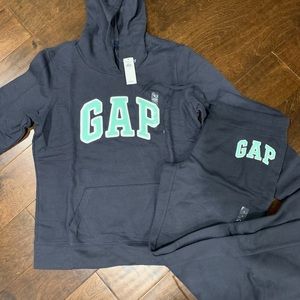 NWT GAP Sweat outfit